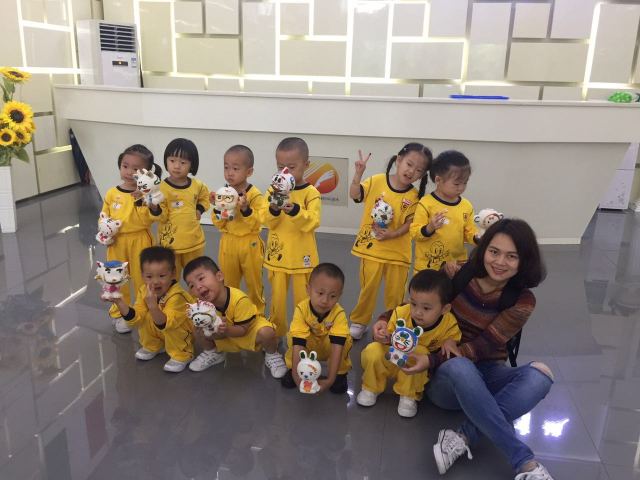 ”手指家族“欢乐体验——恒峰g22兴茂幼儿园小班社会实践活动报道