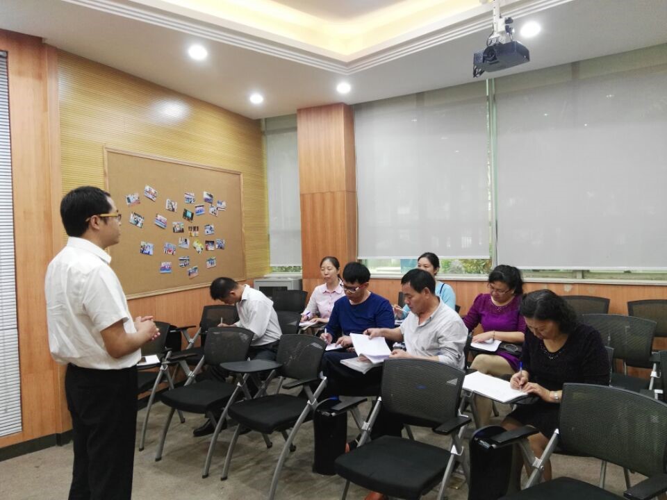 公明中英文学校与春蕾学校小学语文组两校合作教研