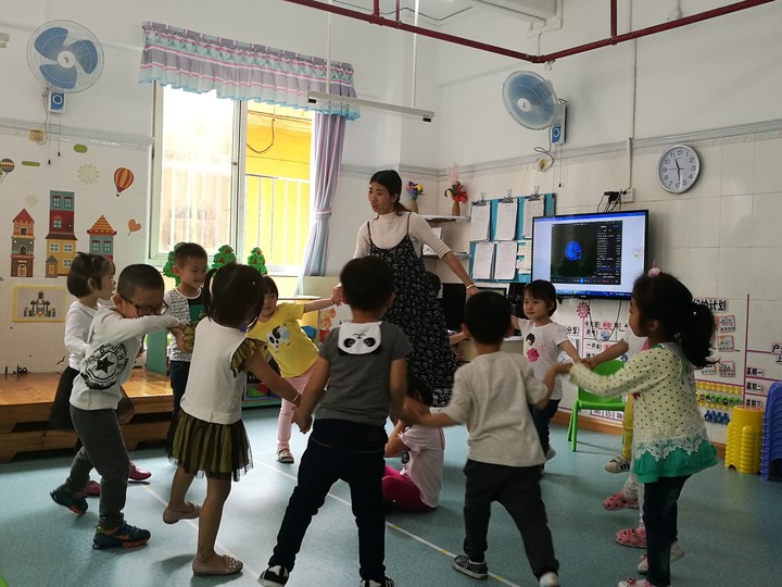恒峰g22花园幼儿园音乐欣赏教研活动