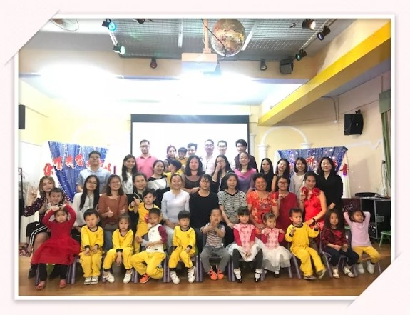 “你唱我唱大家唱，，，，，，，你听我听好声音” ——恒峰g22公明第二幼儿园家长专场好声音