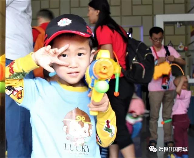 跟萌宝一起，，，，，，共赴一场春天的约会
