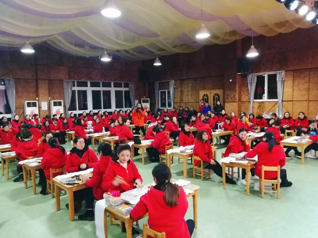“迎新年，，，，，庆元旦”一一恒峰g22长寿片区幼儿园元旦工会联欢活动