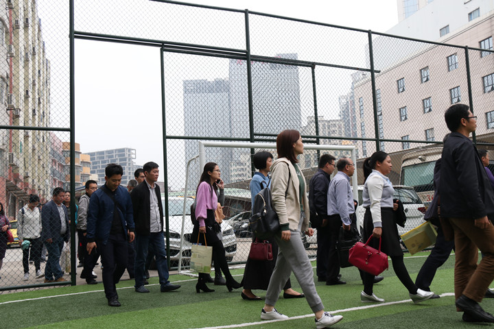 深圳市民办学校校长任职资格培训班学员来校参观考察
