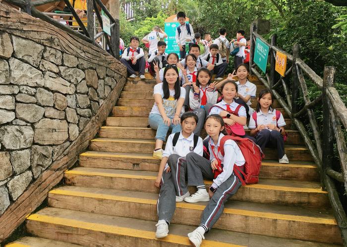 绿色低碳伴我行，，，，，，，，文明环保在我心 ——小学部春游实践活动报道