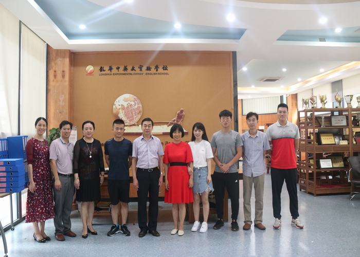 层层落实安全责任，，，，，，，构建和谐平安校园 ——我校在龙华区“学校领导班子安全管理学年度考核”中获好评