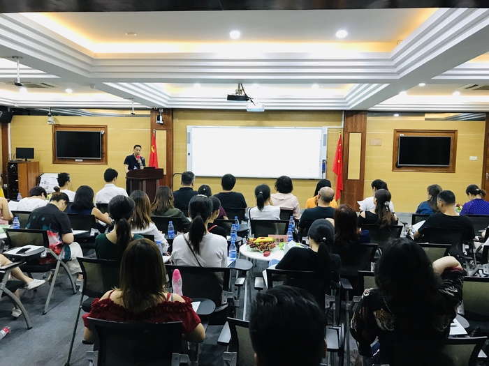 美好教育，，，，，家校共建 ——记小学部家委会换届选举