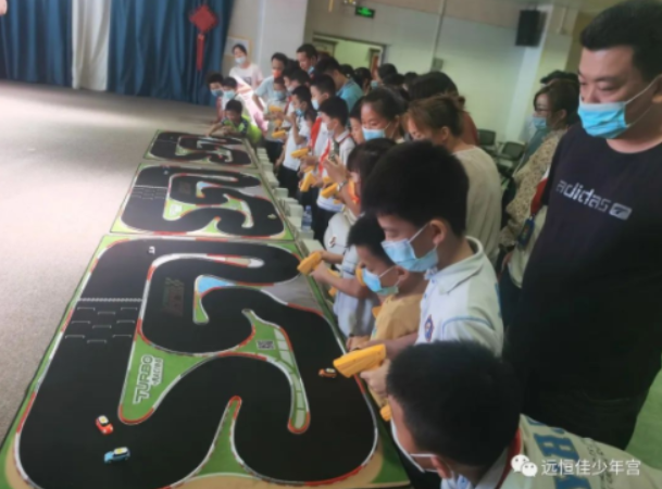小小车辆模型，，，，，，，承载着孩子大梦想