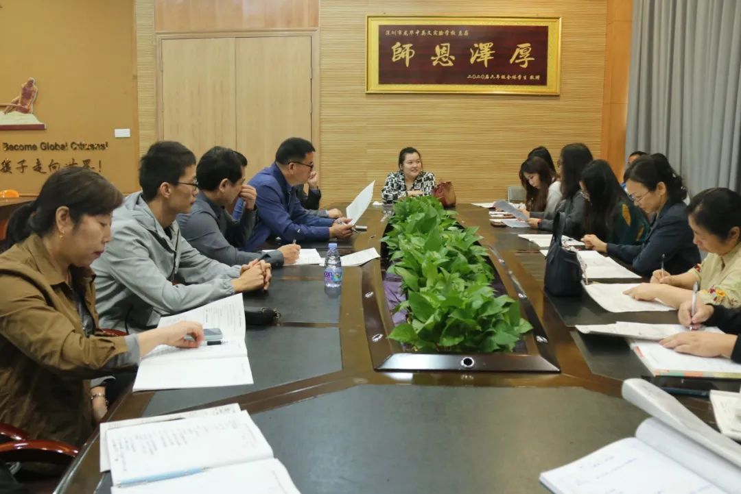 衡水中学名优教师到深圳市龙华中英文实验学校浚浚浚浚浚？垢咧薪萄а刑纸涣