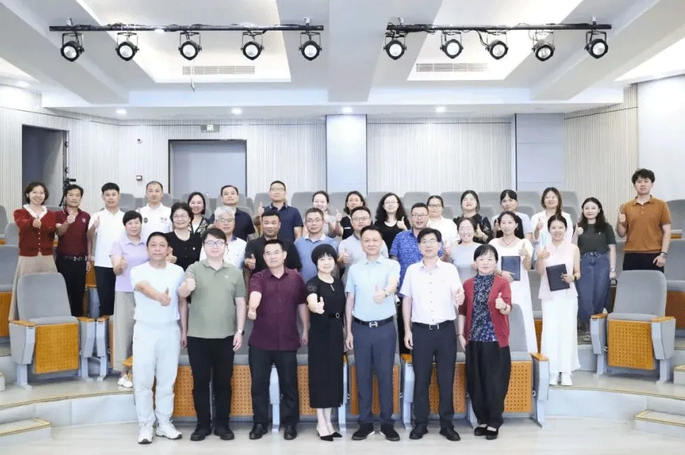课程改革风云起，，，，，品质提升路径新